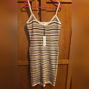 Olive + Oak Size Large Crochet Bodycon Beach Dress